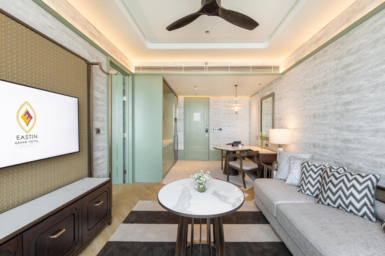 Eastin Grand Hotel Phayathai Bangkok Exteriér fotografie A suite at the hotel