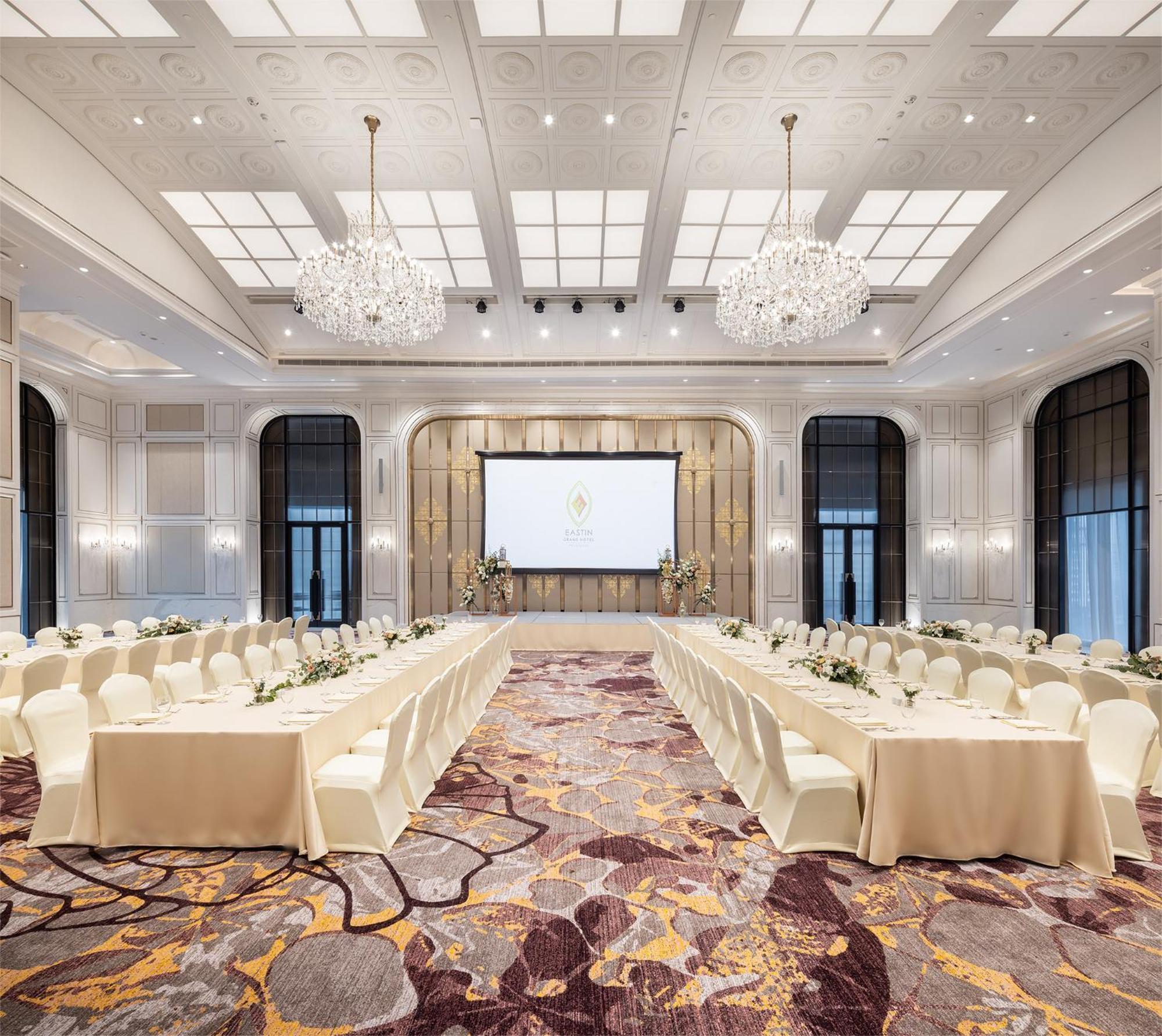 Eastin Grand Hotel Phayathai Bangkok Exteriér fotografie The ballroom