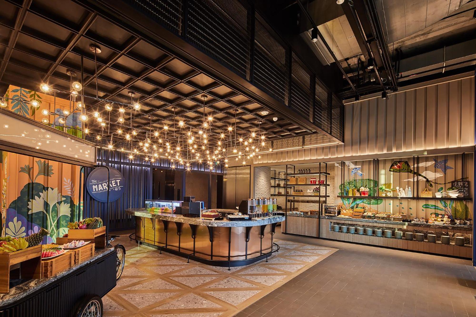 Eastin Grand Hotel Phayathai Bangkok Exteriér fotografie The Market